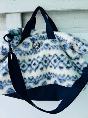 Plush Patterned Tote Bag with Shoulder Strap - Navy & Cream